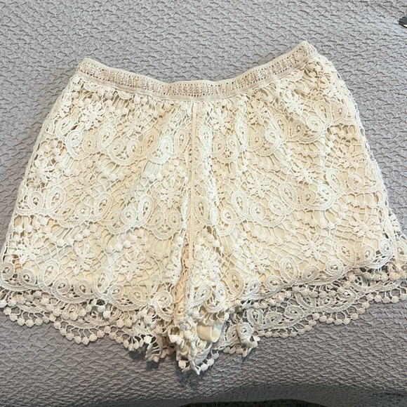 Boho Style Summer Shorts Medium with Lace Hem - Picture 1 of 5